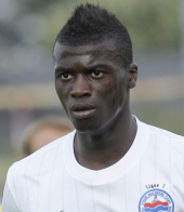 Niang Jetting In For Finch Farm Trial