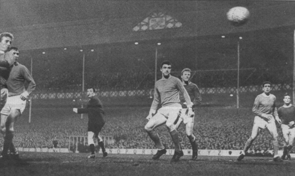 1066 09.02.65 Pickering v Man Utd (H) FAIRS CUP Fred Pickering fires in a free kick to score i...JPG