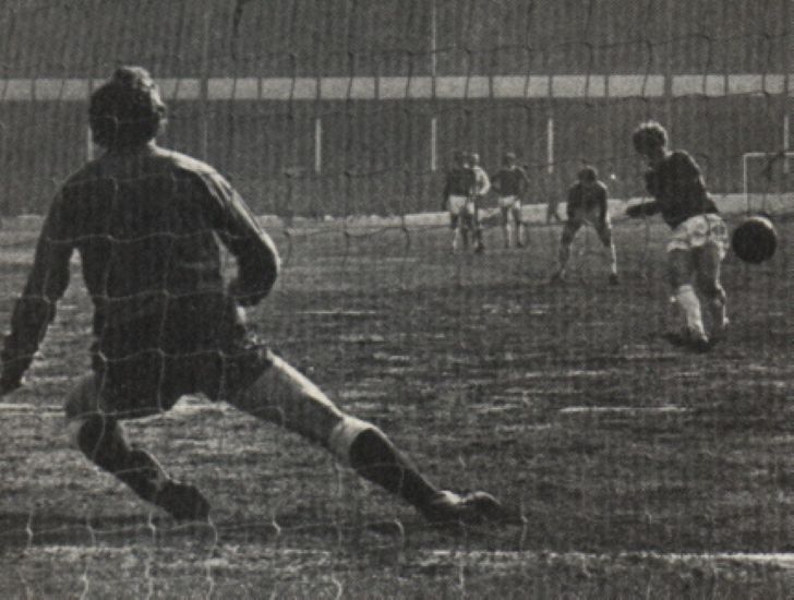 1218 14.03.70 Ball v Spurs (H)   Alan Ball scores the second from the penalty spot against Spurs.jpg