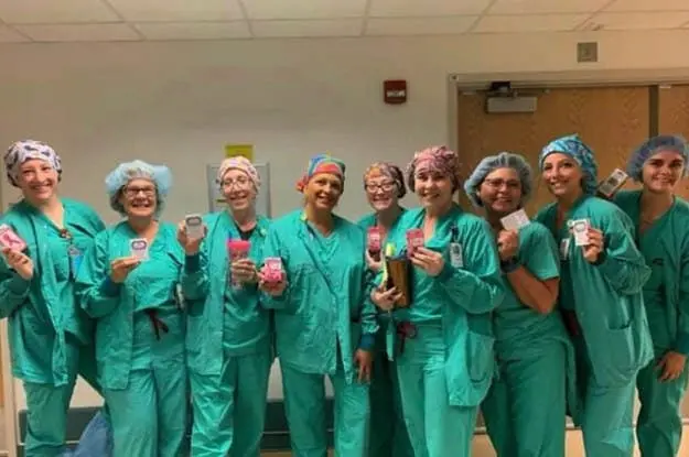 14-nurses-who-do-more-than-just-play-cards-2-15286-1556128309-0_dblbig.webp