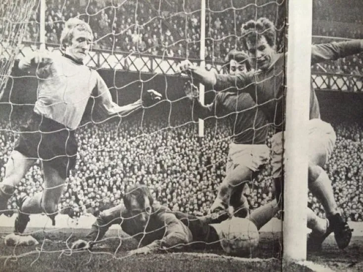 1571 31.01.70 Royle v Wolves (H) THIRD IN SEQUENCE - Joe Royle follows up to bundle home the ...webp