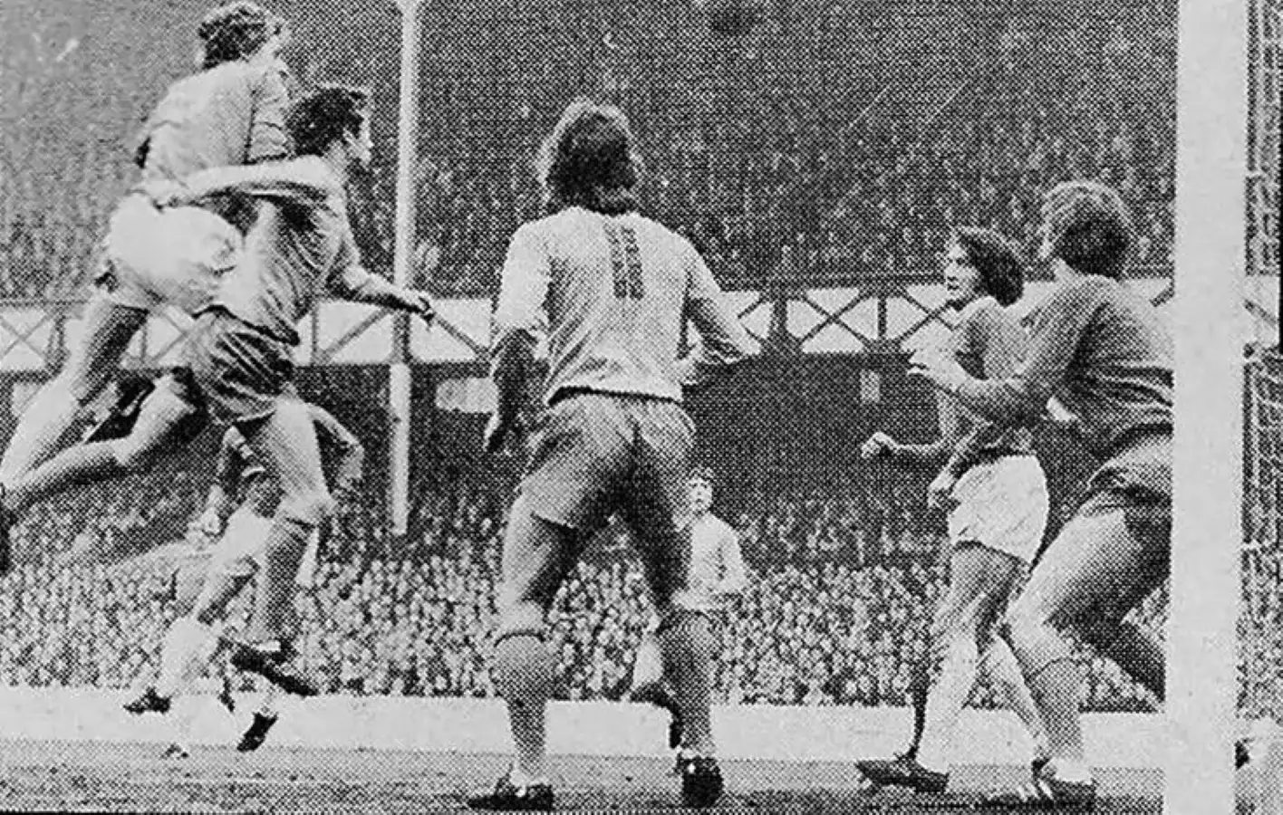1711a 06.02.71 Royle  v Huddersfield Town (H) THIRD IN SEQUENCE - Joe Royle's meets a corner ...webp