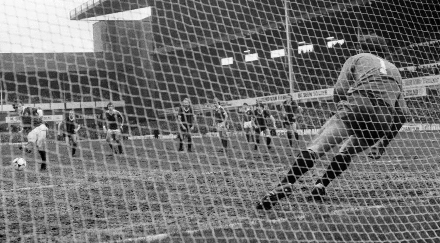 2632 07.03.81 Ross (Pen)  v City (H) FA CUP   Trevor Ross sends Joe Corrigan the wrong way as...webp