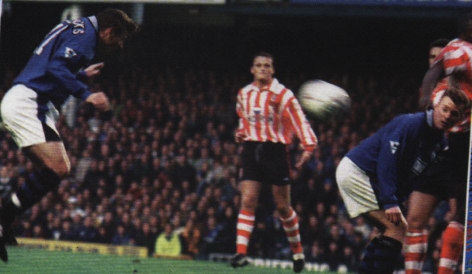 4177 16.11.96 Kanchelskis v Southampton (H) Andrei Kanchelskis meets a cross from Andy Hinchcl...JPG