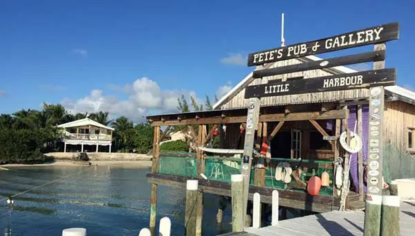 abaco-bahamas-charter-petes-pub.webp