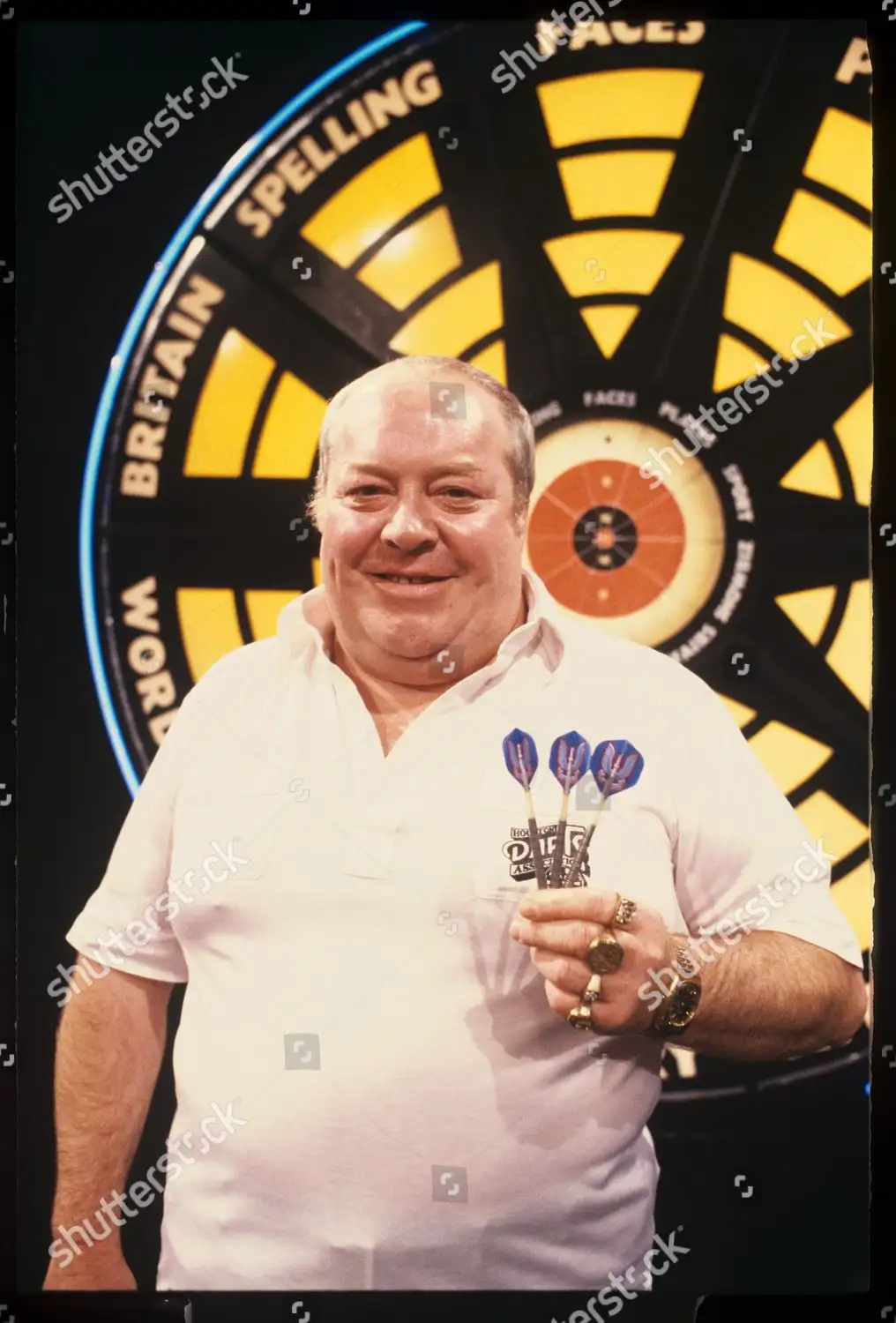 darts-player-leighton-rees-on-'bullseye'---1500w-621172bk.webp