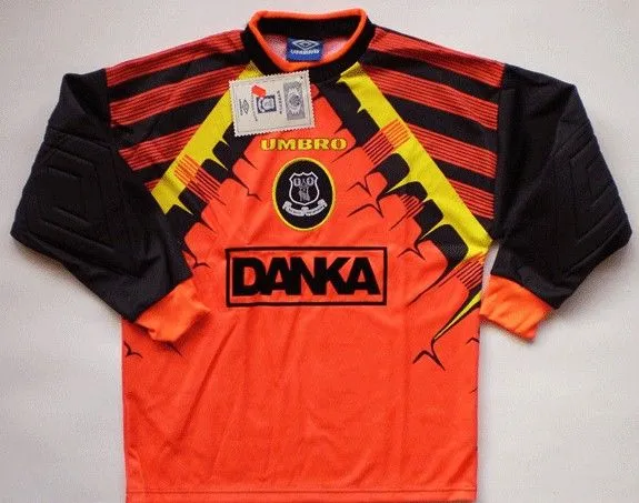 everton goalkeeper kit
