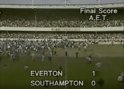 Fire_Shot_Capture_817_3_EVERTON_1983_84_SEASON_Everton_1_South_https_www_youtube_com_watch.png