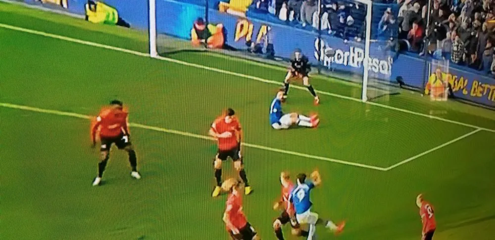 Offside Man U Everton.webp