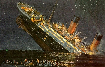 titanic_sinking.webp