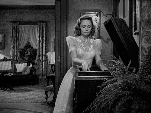 gif_donna_reed_record_break350_263.gif