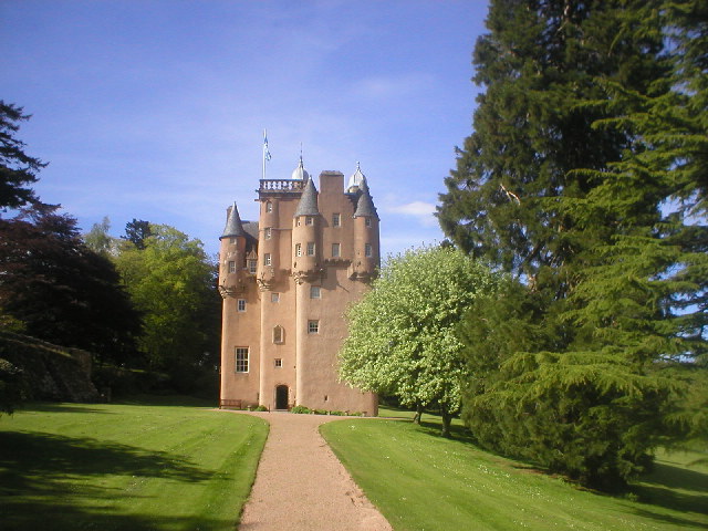 Craigievar_Castle.jpg