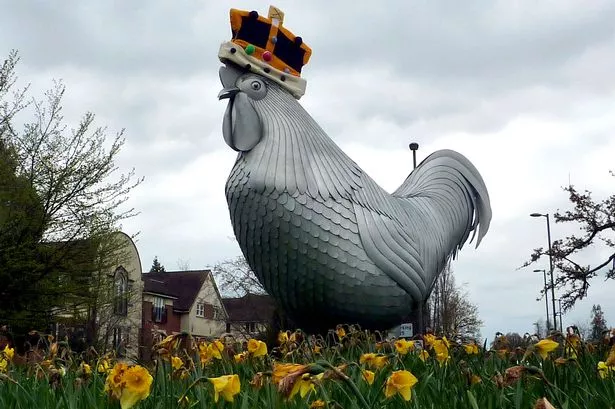 Queens90th_CrownedCock7.jpg