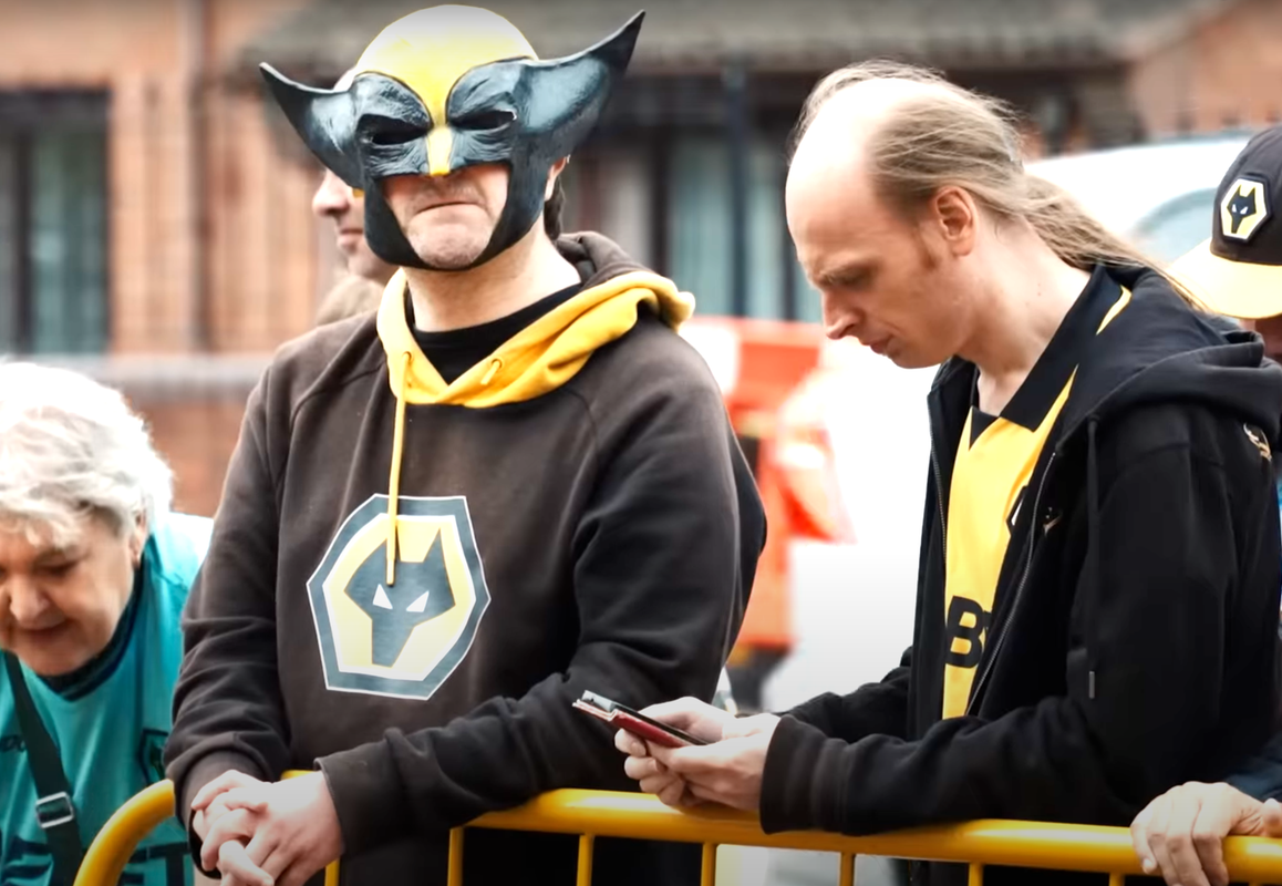 wolves.png