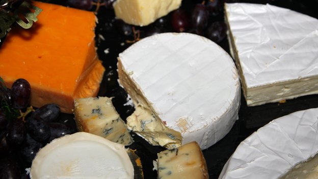 _85364116_cheesey.jpg