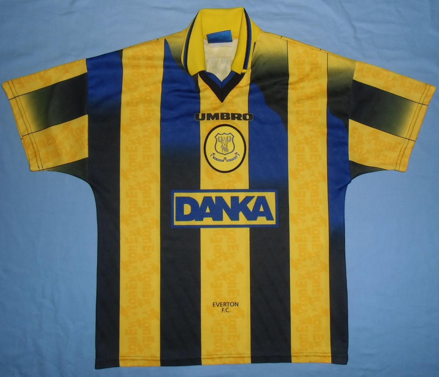 extra_football_shirt_17142_1.jpg