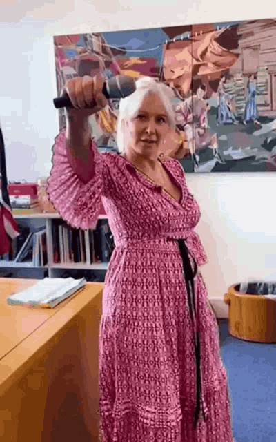 nadine-dorries-mic-drop.gif