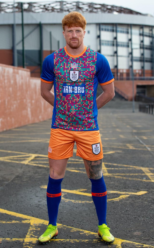 queens-park-away.jpg
