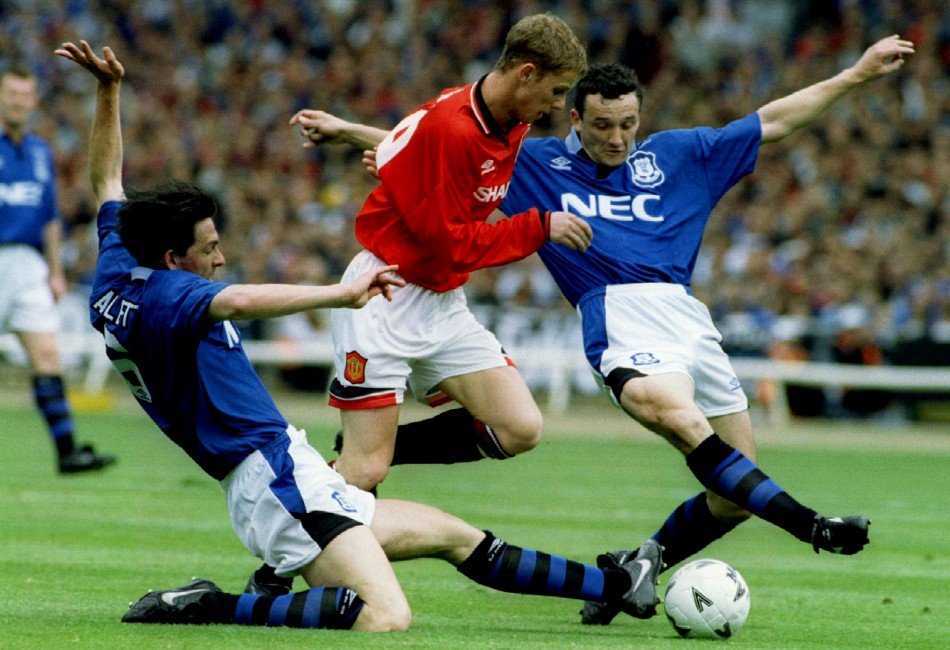 manchester-united039s-nicky-butt-c-tackled-by-gary-ablett-l-barry-horne-everton-during.jpg
