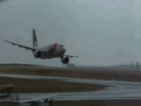 airplane-fast.gif