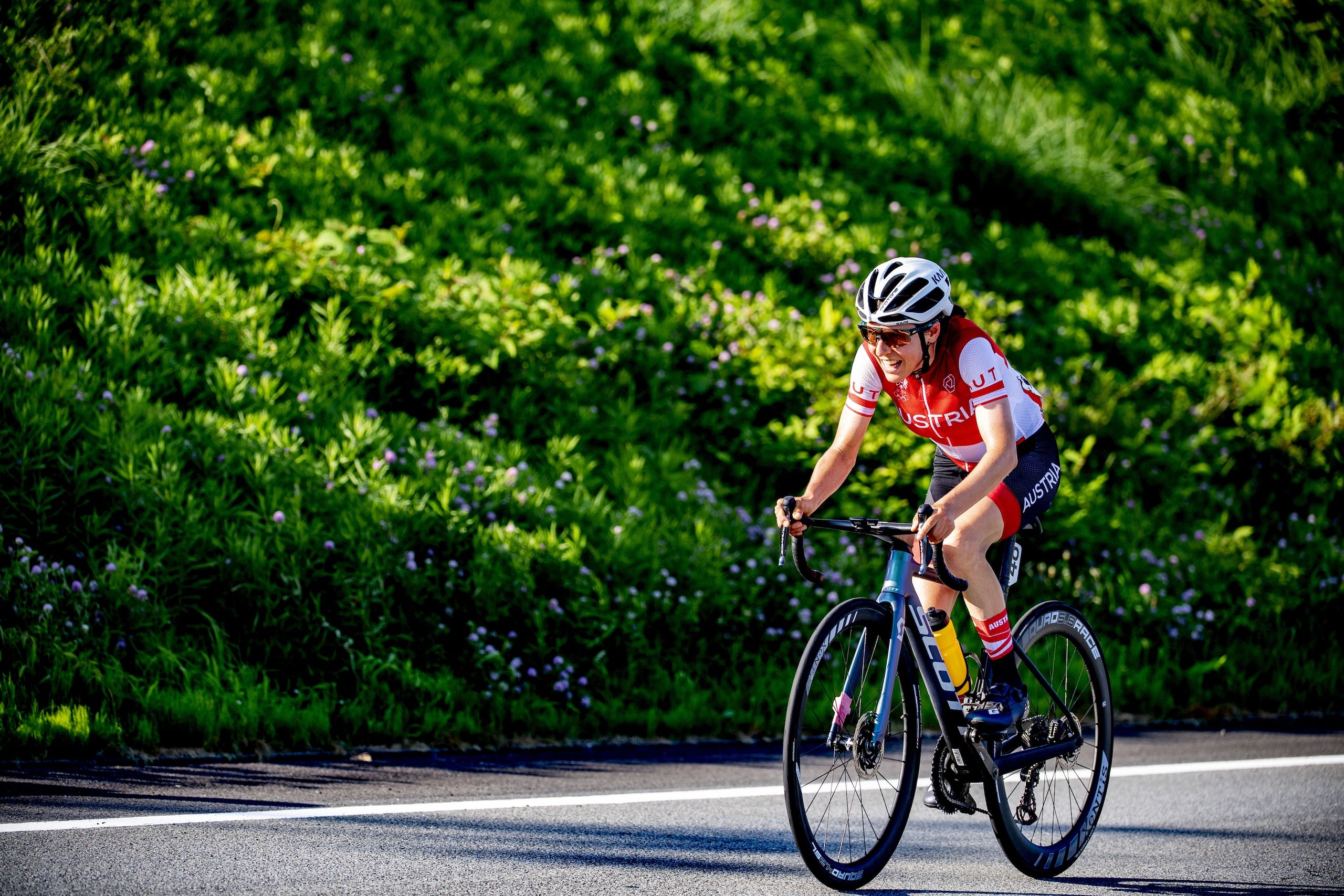 www.cyclingweekly.com