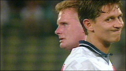 44635402_gazza90512.jpg