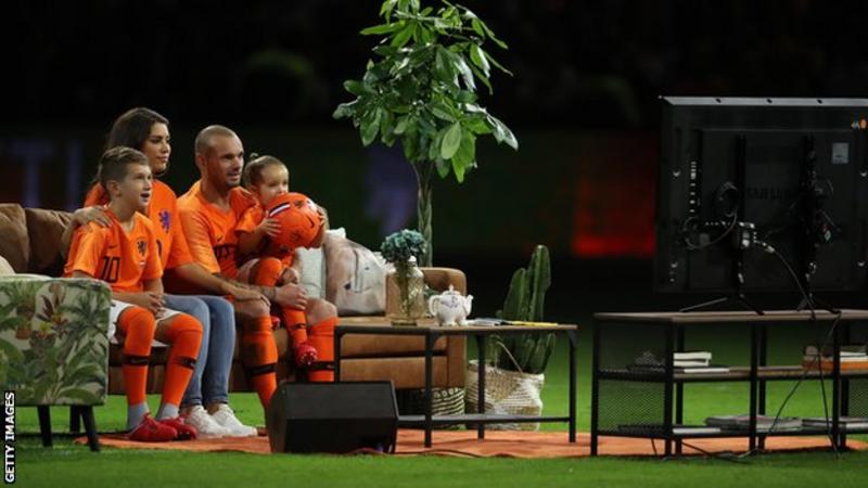 _103326875_sneijder_getty2.jpg
