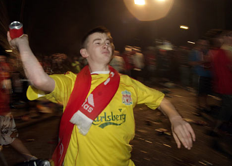 fansfight3_468x336.jpg