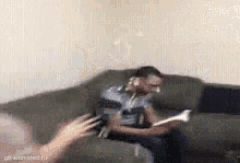 B83-B997-D-1049-45-DF-B0-EF-A7848-FA301-CB.gif