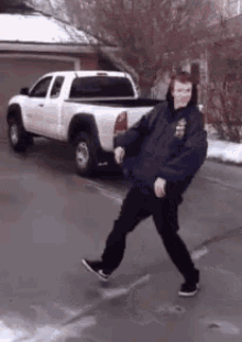 tenor.gif