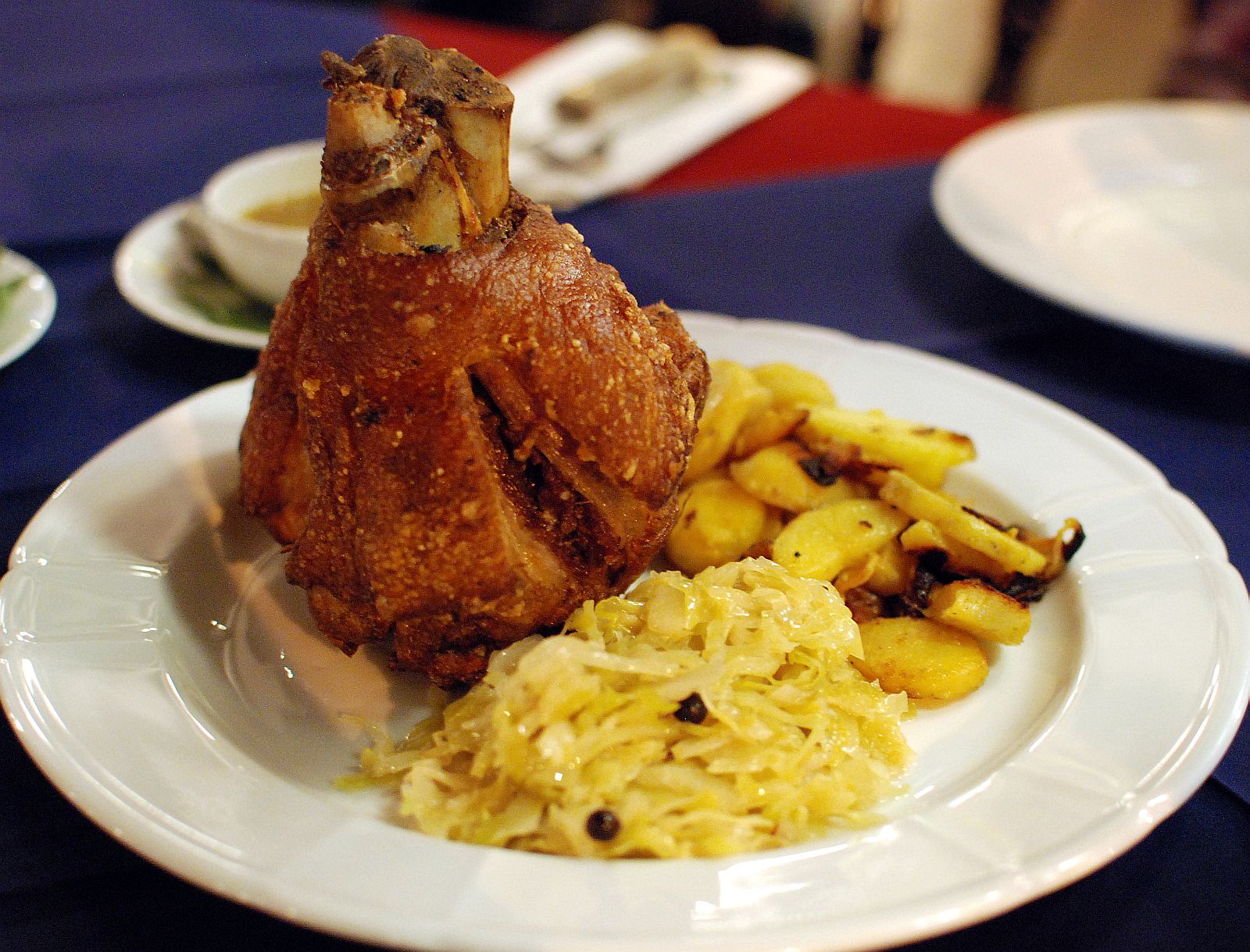 Schweinshaxe_Chiang_Mai.JPG