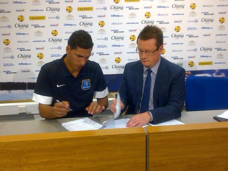 BOv-8dgCAAAqgu_.jpg:large