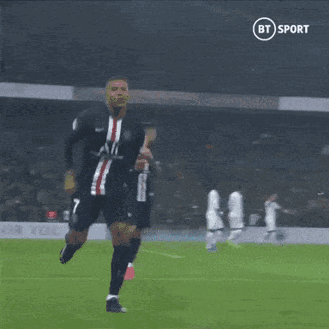 kylian-mbapp%C3%A9-celebration.gif