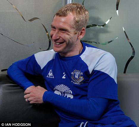 tony-hibbert.jpg