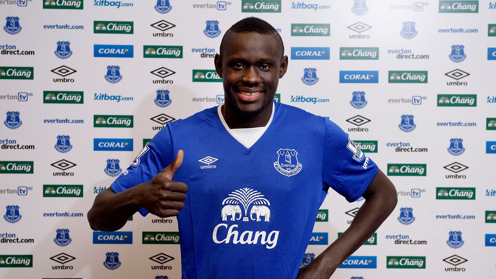 oumar-niasse-everton_3409088.jpg