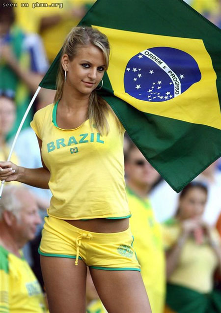 world-cup-soccer-babes3.jpg