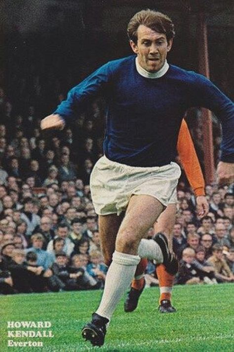 2770c931c271860c64546c61d0fddea5--everton-fc-retro-football.jpg