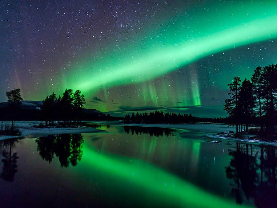 Aurora-Borealis-in-Arjeplog-Lapland-Sweden.jpg