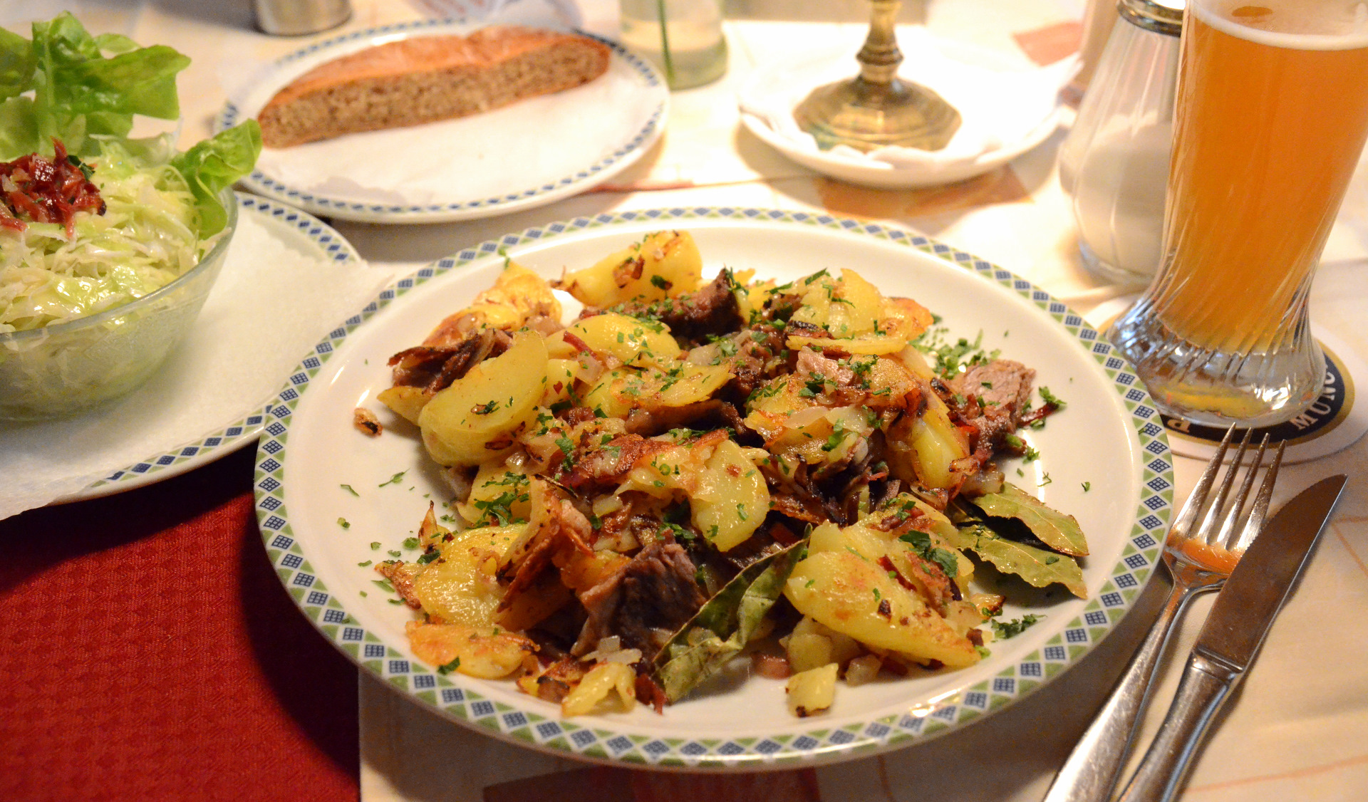 Tiroler_Gr%C3%B6stl_Herrsching.jpg
