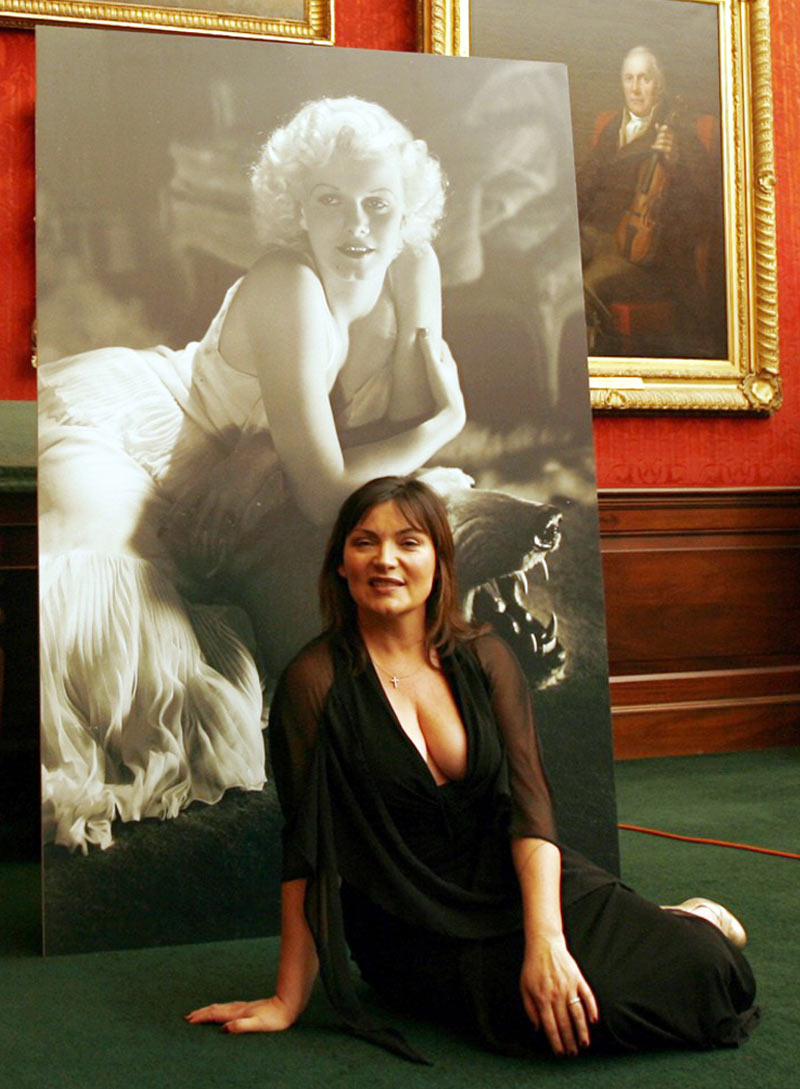 LorraineKelly2R_800x1089.jpg
