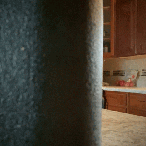 lurking-lurk.gif