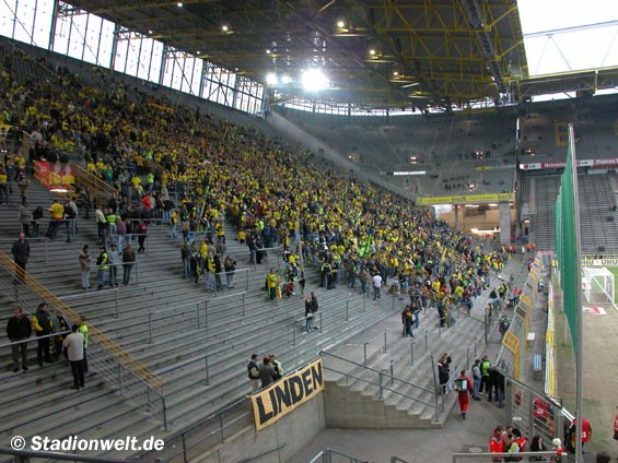 borussia_sudtribune.jpg