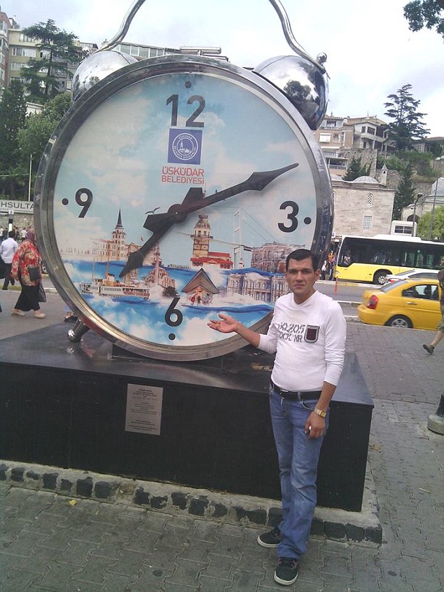 2BEF7A4D00000578-3219553-image-a-1_1441275809278.jpg