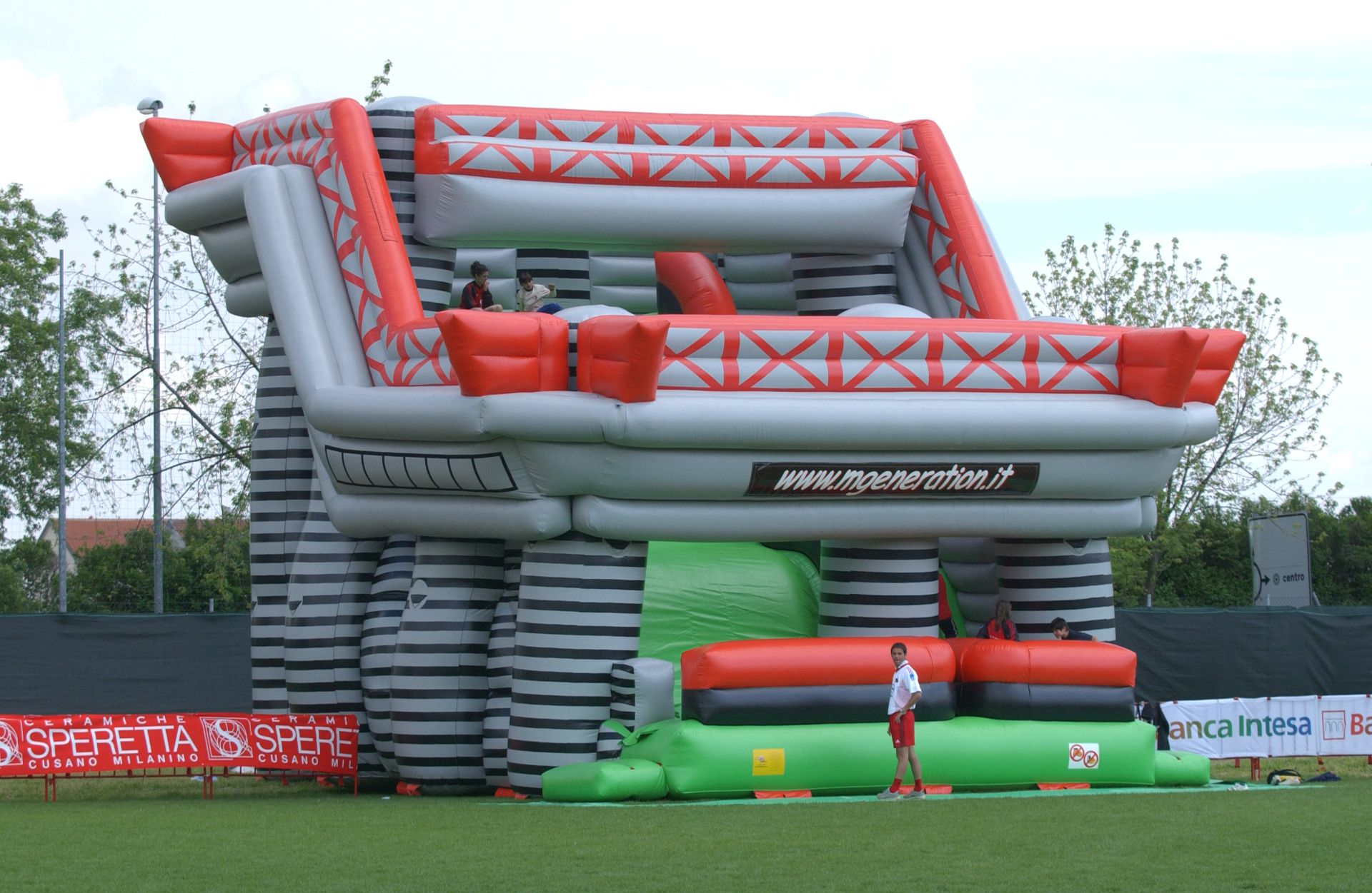 Stadium-slide-01-25291.JPG