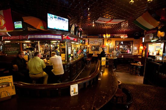 mr-pickwicks-pub.jpg