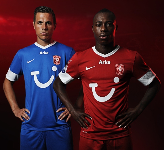 New-Nike-Twente-Kits-12-13.jpg