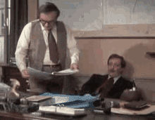 peter-sellers-tie.gif