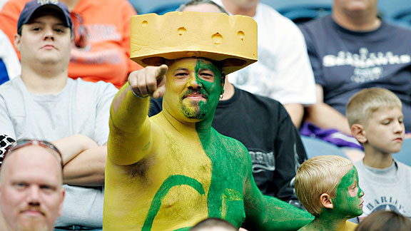 nfl_u_cheesehead_576.jpg