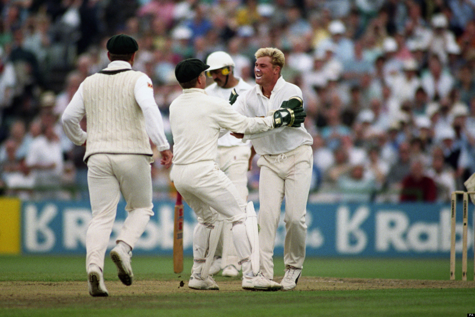 o-SHANE-WARNE-BALL-OF-THE-CENTURY-facebook.jpg