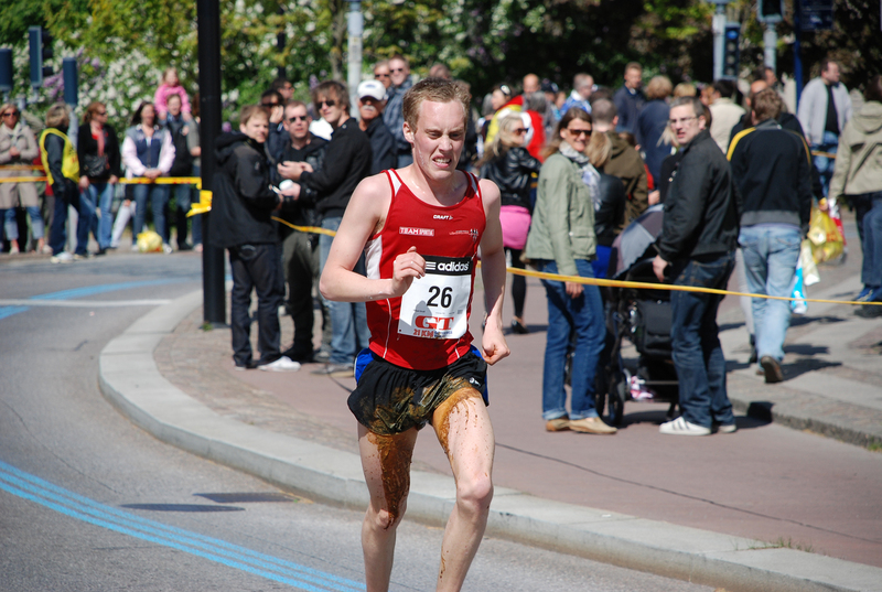 12-05-10-Guy-with-poop-running.jpg
